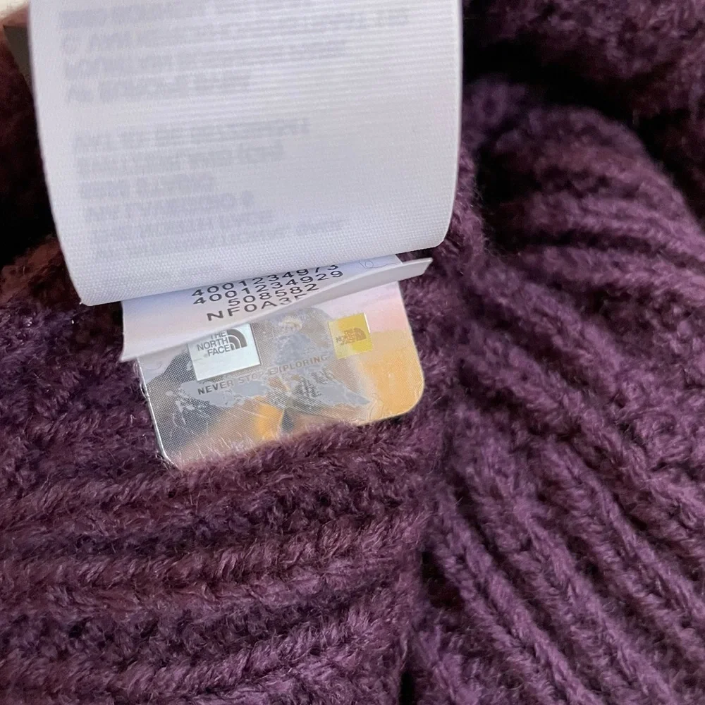 The North Face Women’s Oh Mega Fur Pom Beanie - Picture 6 of 7